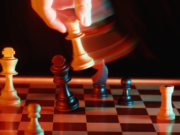 Échiquiers en bois thématiques : le cadeau idéal pour 2023