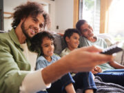 Comment regarder les chaînes télévisées françaises depuis l’étranger ?