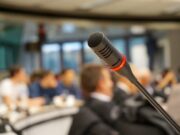 Comment choisir son conférencier pour un évènement en entreprise ?