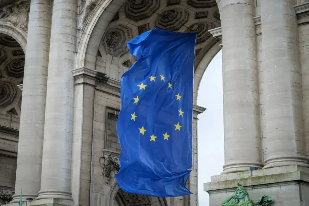 Pourquoi la réglementation MiCA bouleverse l'écosystème tech européen en 2026