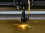 Qu’est-ce que le marquage laser ? Explications simples et complètes