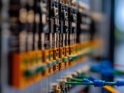 Comment optimiser la ligne d’alimentation et de masse d’une breadboard ? Comment optimiser la ligne d'alimentation et de masse d'une breadboard ?