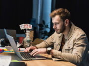 Le rôle des générateurs de nombres aléatoires (RNG) dans la garantie de l’équité des jeux en ligne rôle RNG