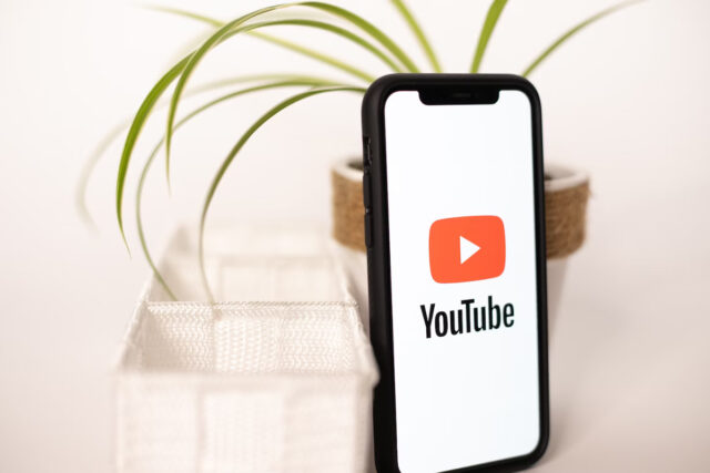 YouTube iphone