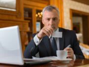 Les tendances en design de carte de visite dans les start up en 2023 carte de visite