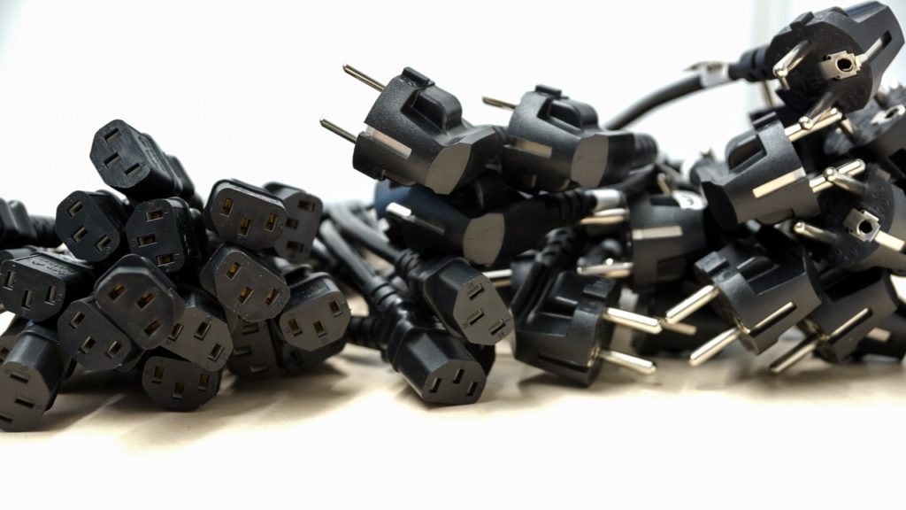 charger un contrôleur PS4 sans câble