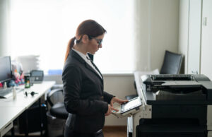 Comment bien choisir son photocopieur professionnel selon la taille de son entreprise ? choisir-photocopieur-pro