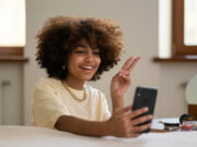 Communications en ligne : que choisir ? Streaming en live, chat roulettes, ludification communication en ligne