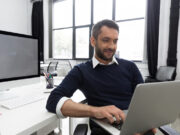 Comment la dématérialisation des factures transforme-t-elle les transactions financières ? dématérialisation factures