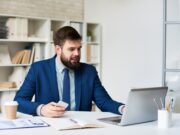 Pensez au digital learning pour former à distance les collaborateurs de votre start-up former collaborateur