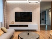À quelle hauteur accrocher votre TV ? Notre guide complet hauteur tv