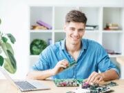 Initiation informatique : où débuter votre aventure numérique ! initiation informatique