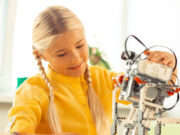 Jeu scientifique et technologie moderne : une approche ludique de l’apprentissage pour les enfants jeu scientifique