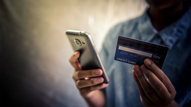 Le piège des achats en ligne par carte de crédit Le piège des achats en ligne par carte de crédit