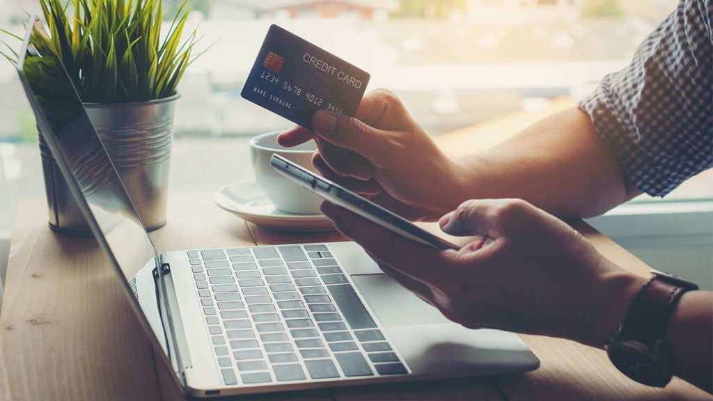 Le piège des achats en ligne par carte de crédit