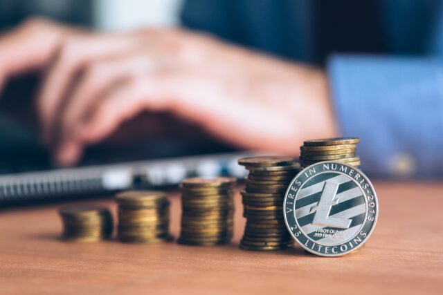 Litecoin cryptocurrency trader