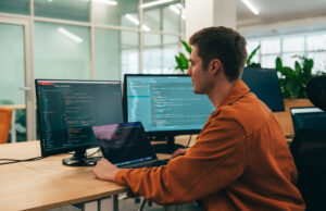 Réussir l’onboarding informatique des nouveaux salariés à distance : méthode et bonnes pratiques onboarding informatique