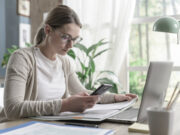 La pointeuse horaire : l’utilité sur le suivi et l’organisation des services dans l’industrie pointeuse