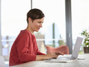 Le tutorat à distance, le nouvel allié des entrepreneurs en reconversion pour une activité locale et écologique réussie reconversion entrepreneur