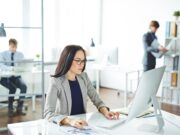 Élections CSE : Combien coûte une solution de vote électronique ? Secretary by computer